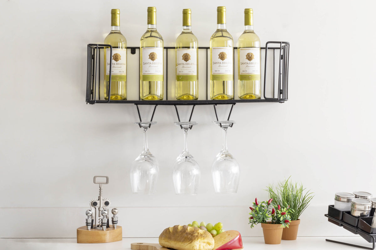 Decoração funcional: 10 maneiras criativas de usar prateleiras aramadas