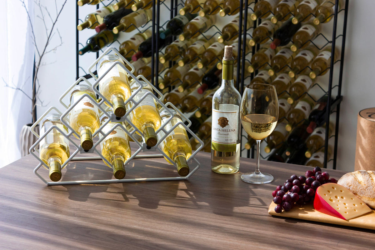 Mini Adega Aramado: Como criar um espaço de vinhos estiloso e compacto