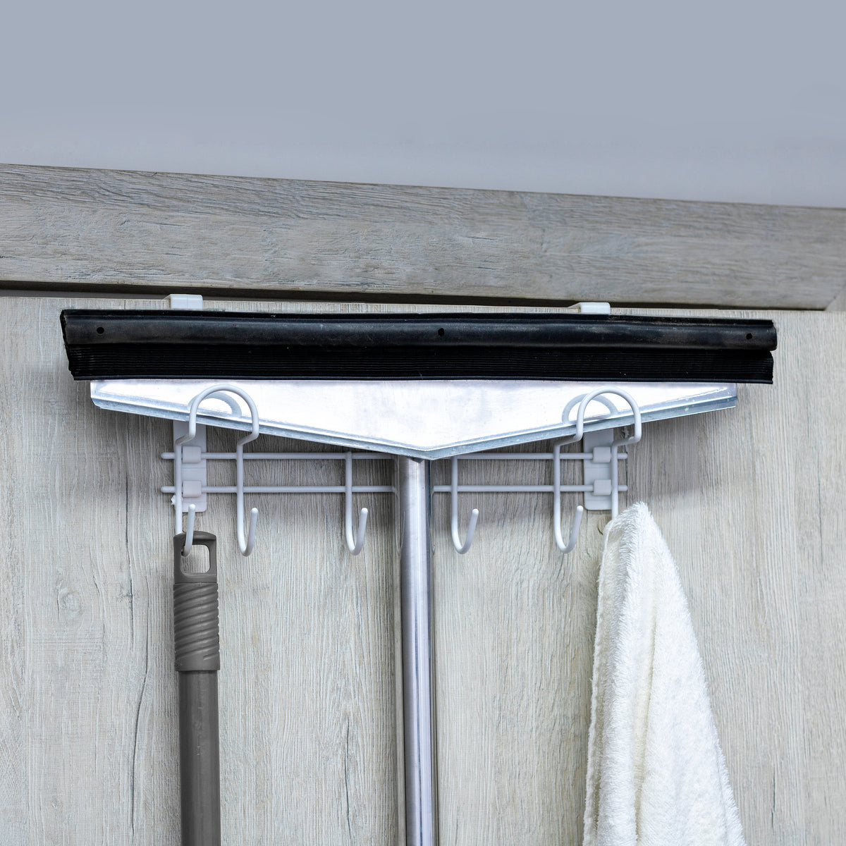 Suporte para vassouras e rodo para porta ou parede